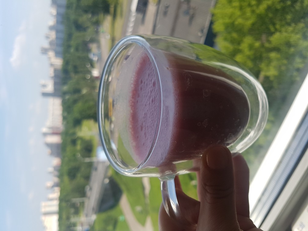 Клубничный коктейль