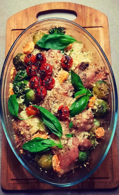 Овощи запечённые с курицей