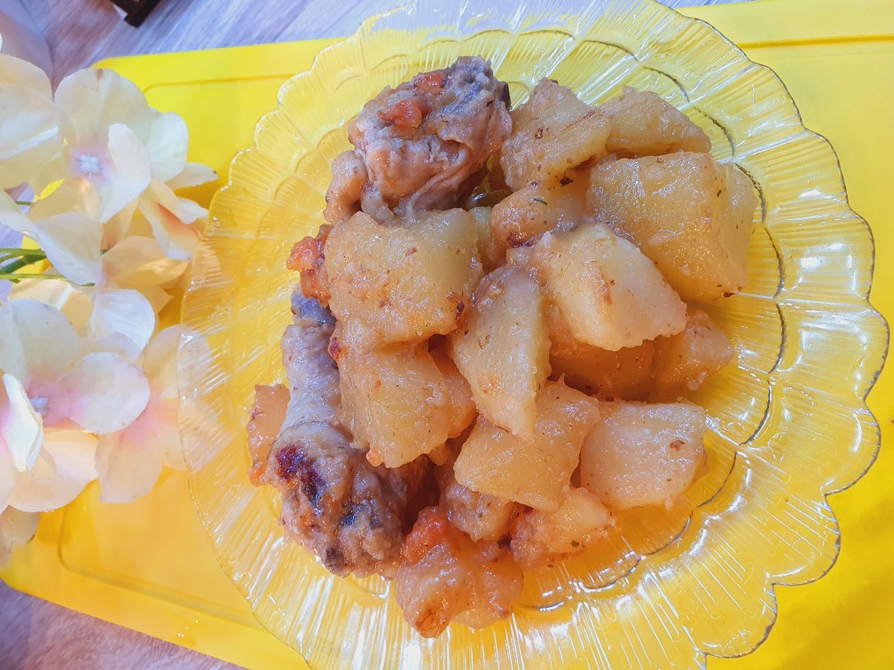 Тушёный картофель с курицей