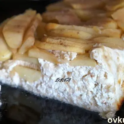 Творожно-овсяная запеканка с бананом и яблоками (без муки, манки и сахара)
