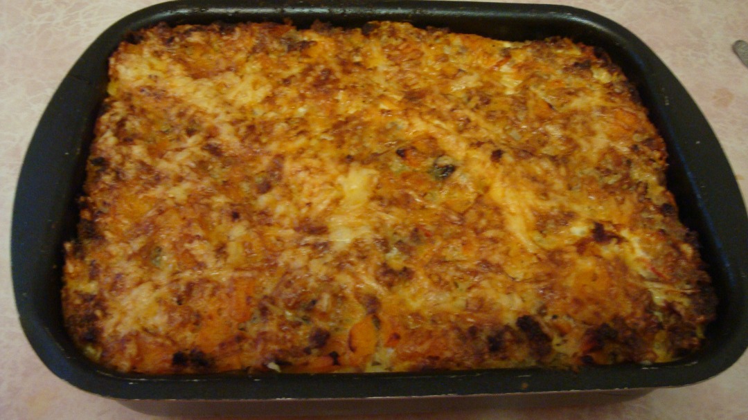 Картофельная запеканка с соусом Болоньезе