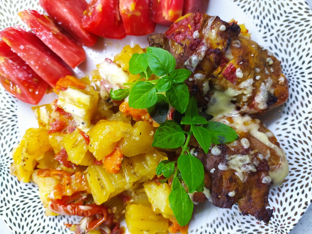Мясные рулетики с картофелем