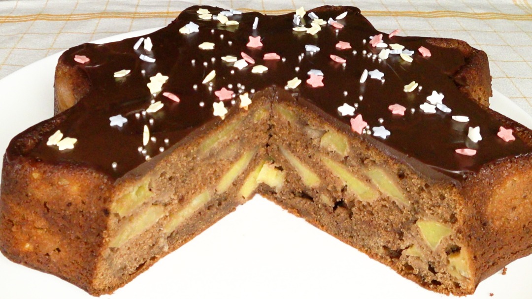 Шоколадно-яблочный пирог. И торта не надо | Chocolate apple pie. And you don't need a cake
