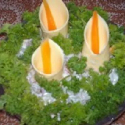 Салат новогодний с грибами «Букет каллов»