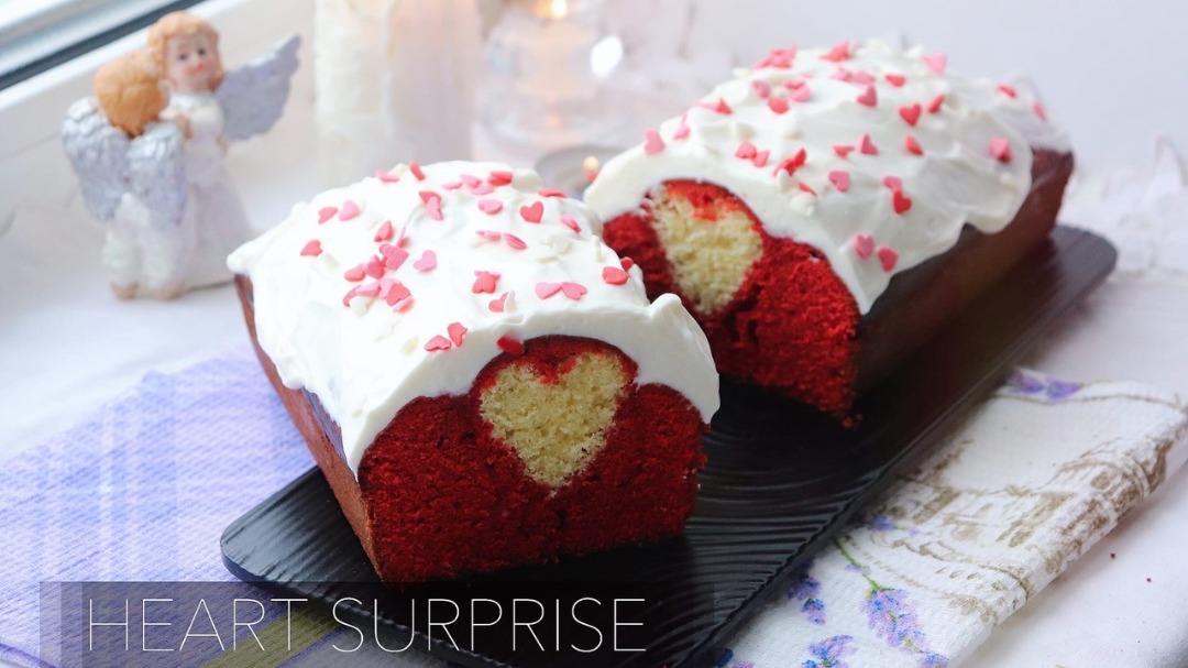 Кекс с сердцем внутри RedVelvet Heart Surprise Cake