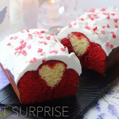 Кекс с сердцем внутри RedVelvet Heart Surprise Cake