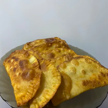 Чебуреки сочные и хрустящие😋 на кипятке