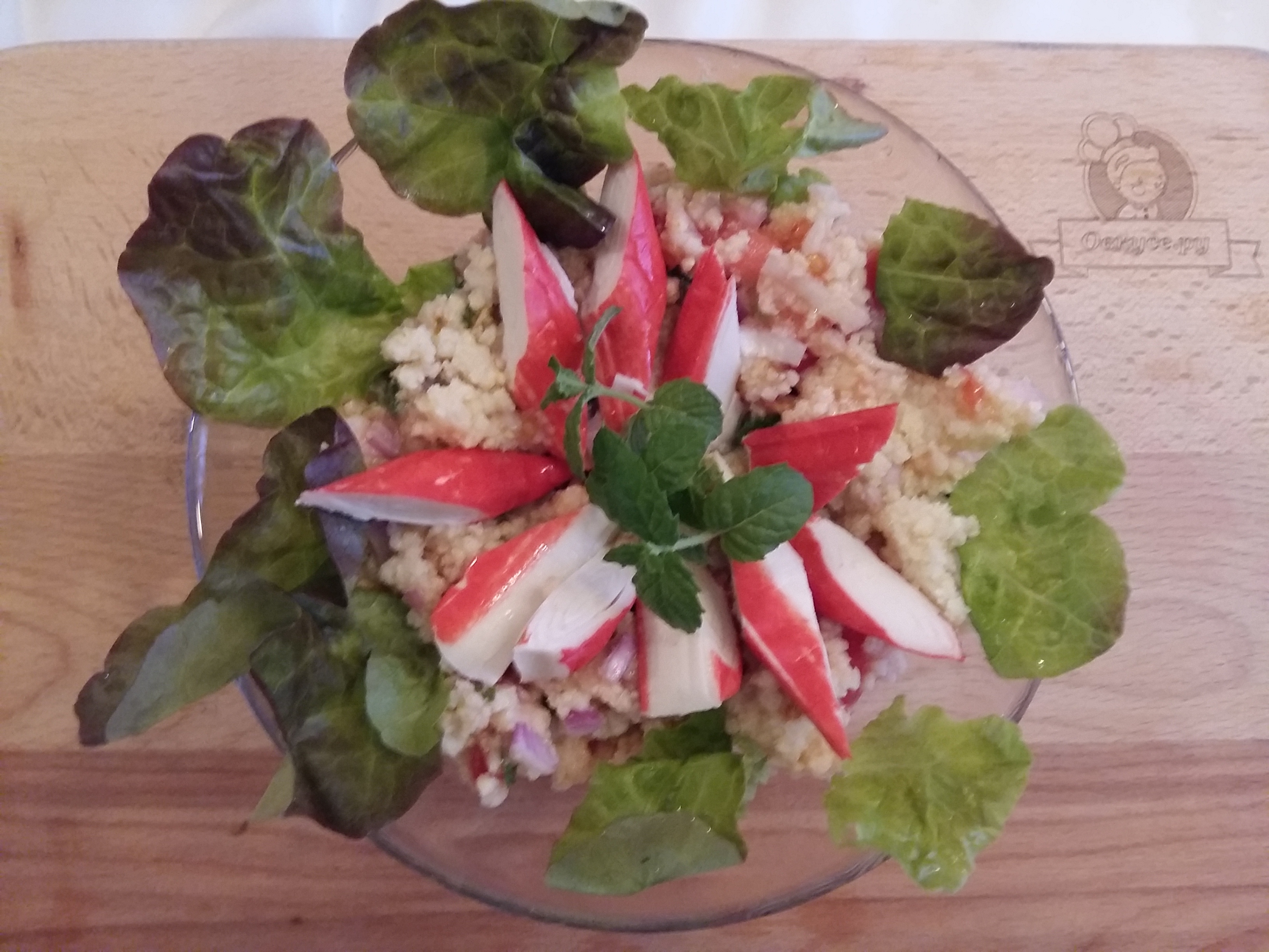 Марокканский салат с крабовыми палочками и кус-кусом