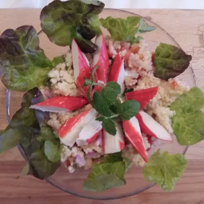 Марокканский салат с крабовыми палочками и кус-кусом