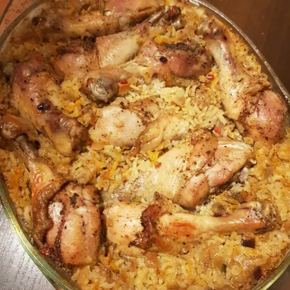 Запеченная курица с рисом в духовке🥘
