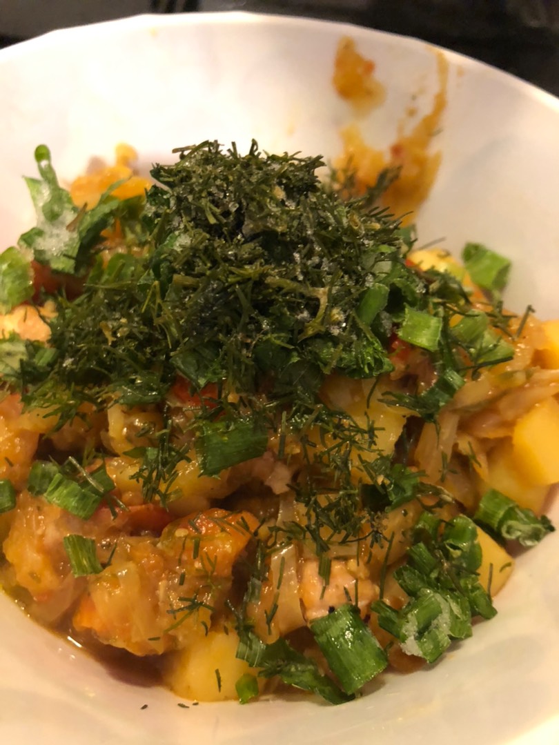 Овощное рагу с куриными бёдрами