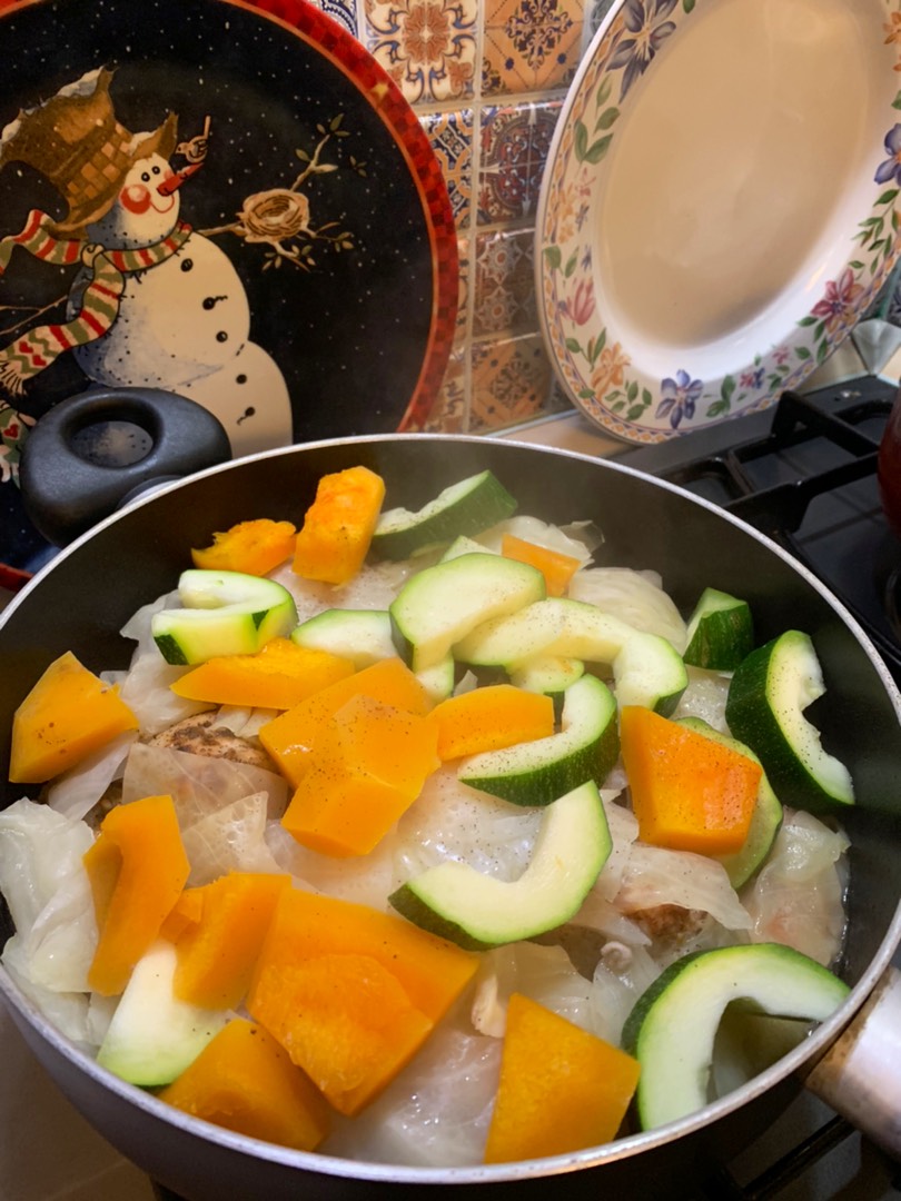 Курица с тыквой и цукини