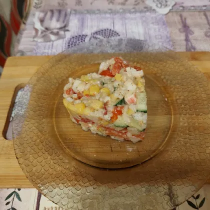 Салатик с кукурузой и рисом