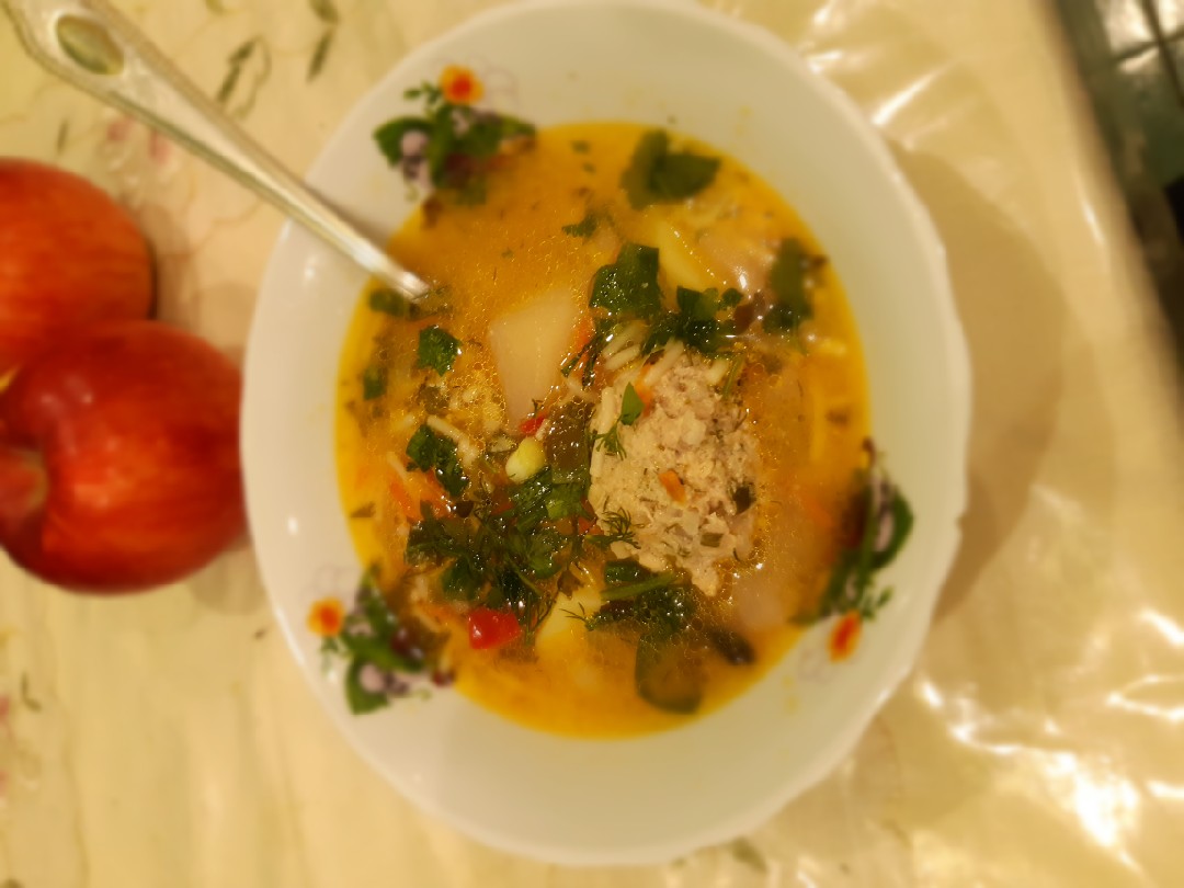 Турецкий суп с фрикадельками и шампиньонами