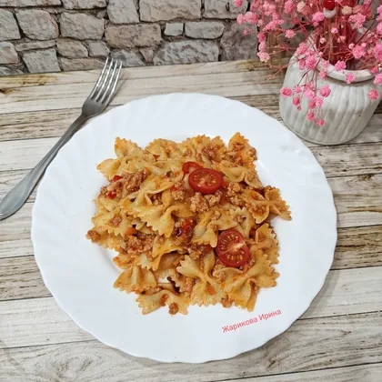 Макароны с фаршем и домашним кетчупом