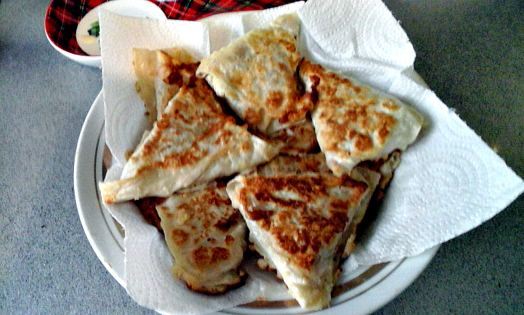 Лавашки  с  мясом, яйцом и сыром