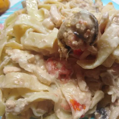 Паста с морепродуктами в сливках 🍜