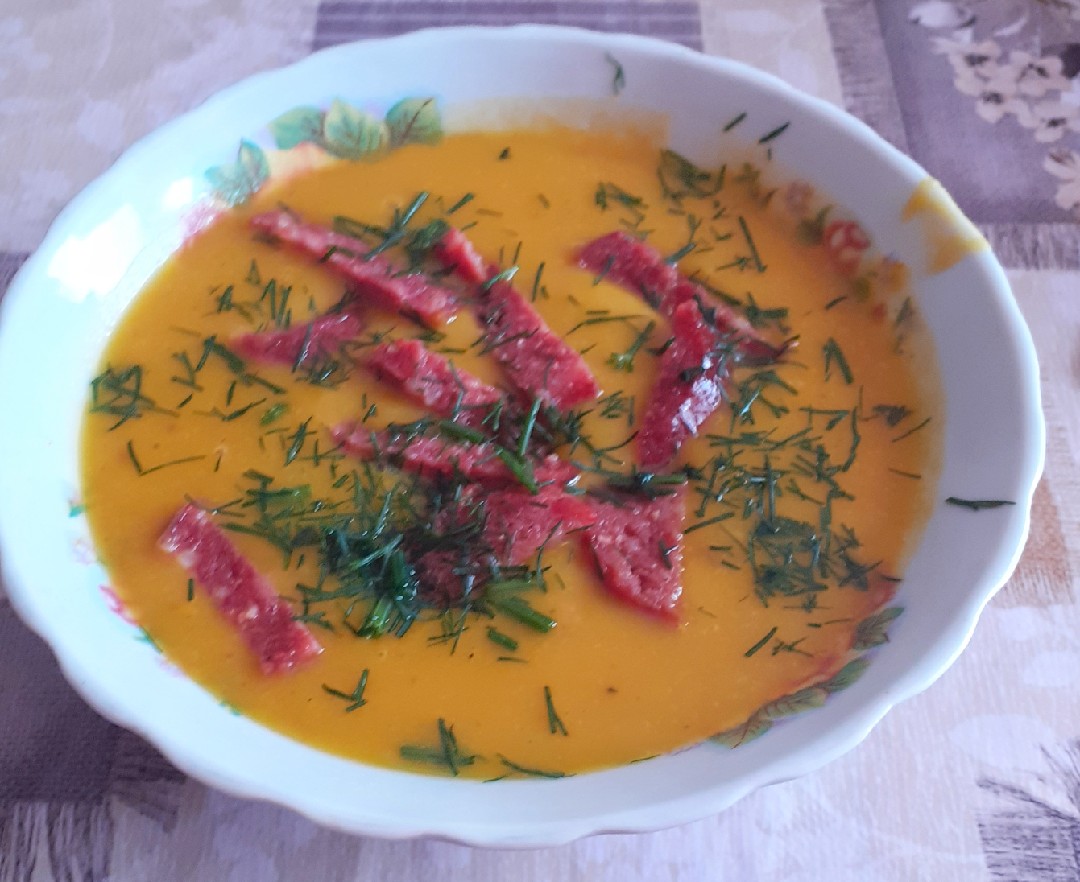 Тыквенный суп - пюре с копчёной колбасой