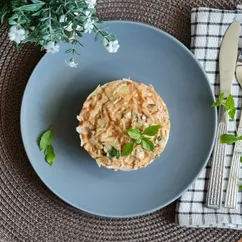 Салат из свежей капусты с курицей