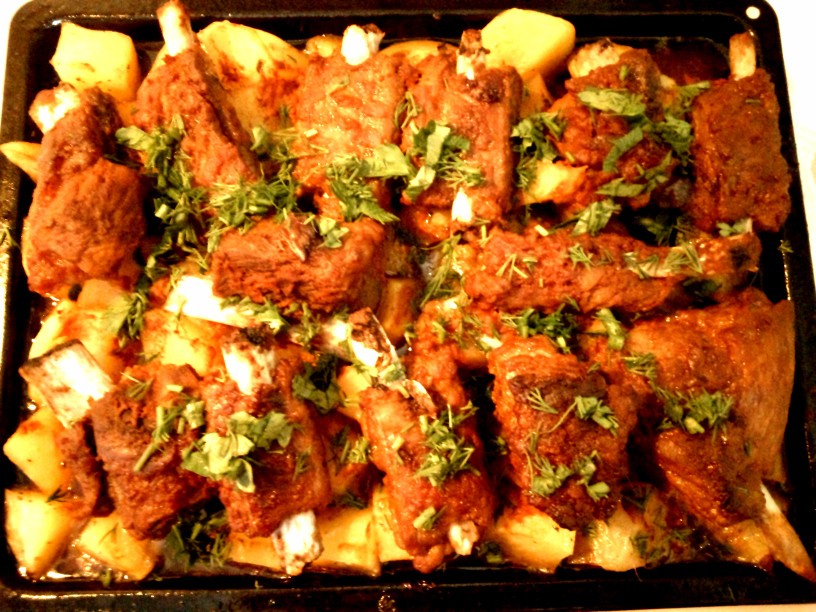 Рёбрышки в пикантном соусе😋