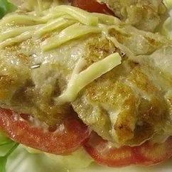 Кармашки из свинины с помидорами и сыром