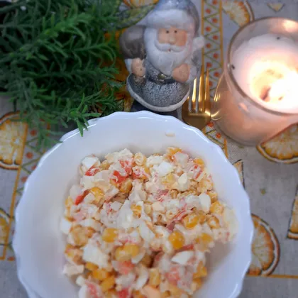 Крабовый салат на Новый год