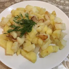 Жареная картошечка 😋