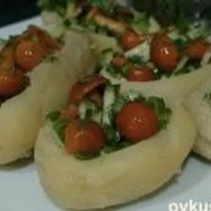 Грибочки в картофельной корзинке