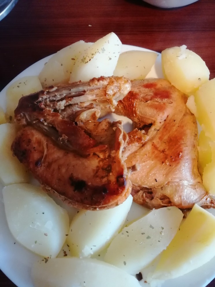 Рецепт: Ужин на скорую руку - Курица в соевом соусе с салатом из капусты