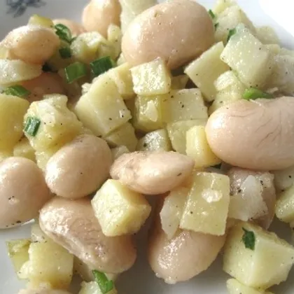 Картофельный салат с фасолью по-польски