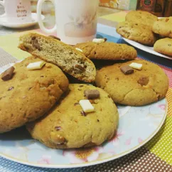 Печенье с шоколадными каплями 🍫☕