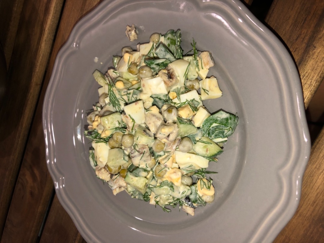 Салат со шпротами – очень вкусный рецепт слоями