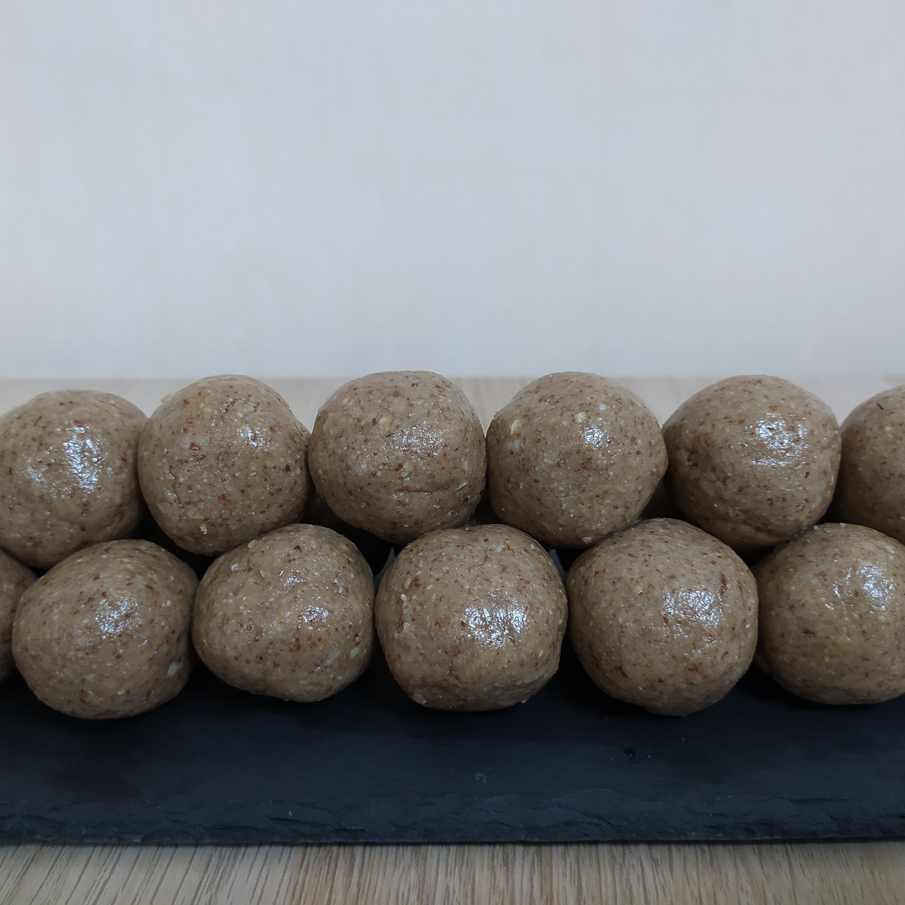 Халва из семечек и арахиса с мёдом