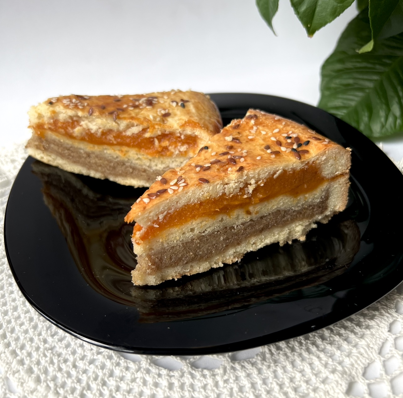 Пирог с курагой и орехами пошаговый рецепт с фото
