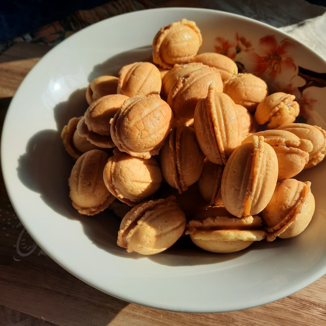 Рецепт орешков со сгущёнкой