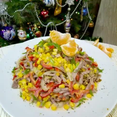 Праздничный салат с языком и кукурузой на Новогодний стол