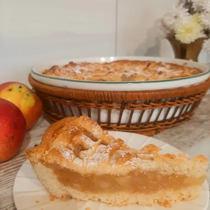 Песочный пирог с яблоками без яиц и молочных продуктов