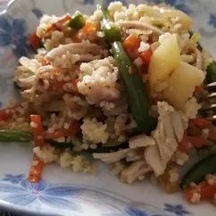 Салат с кускусом и овощами