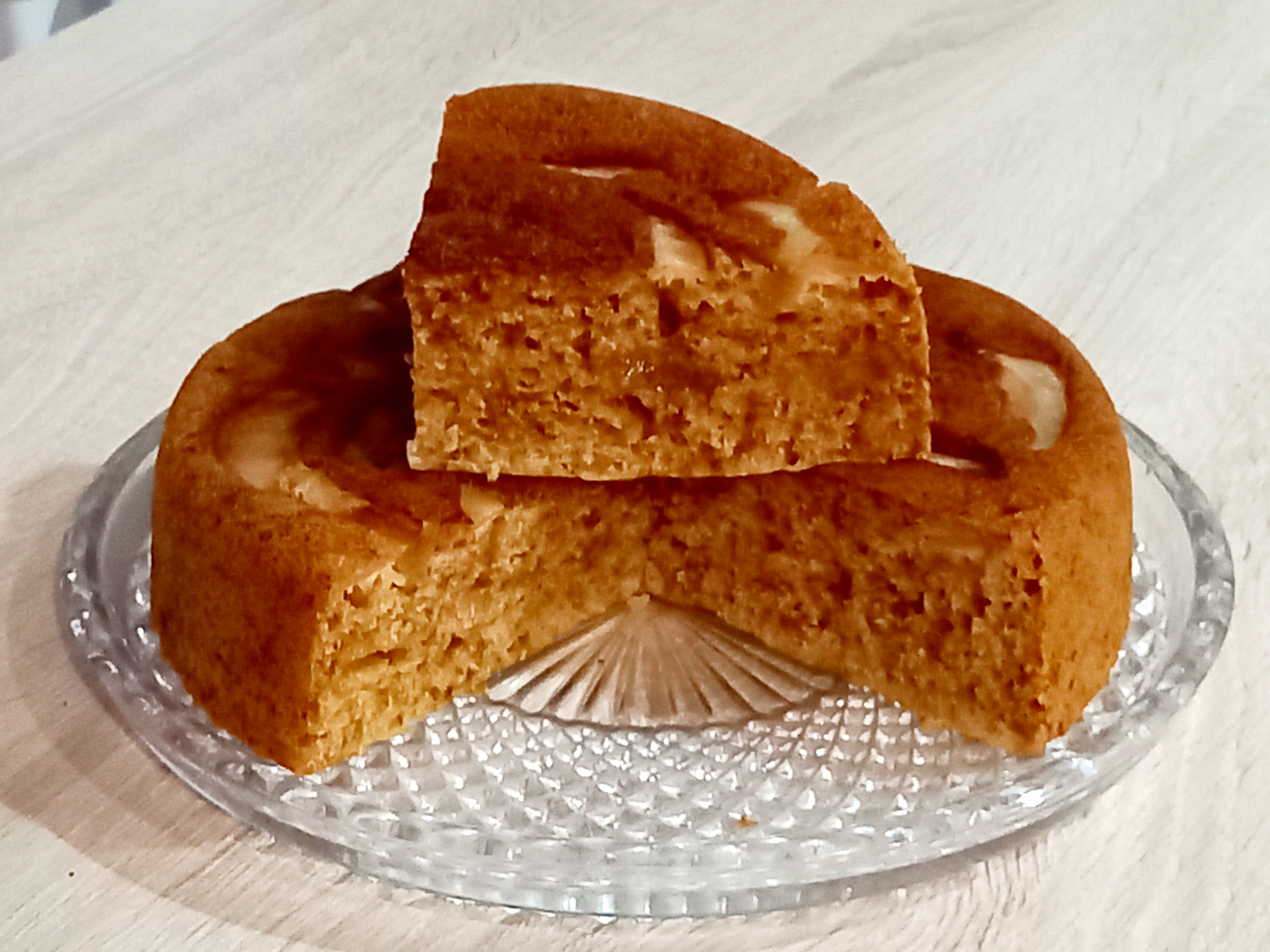 Шарлотка в мультиварке