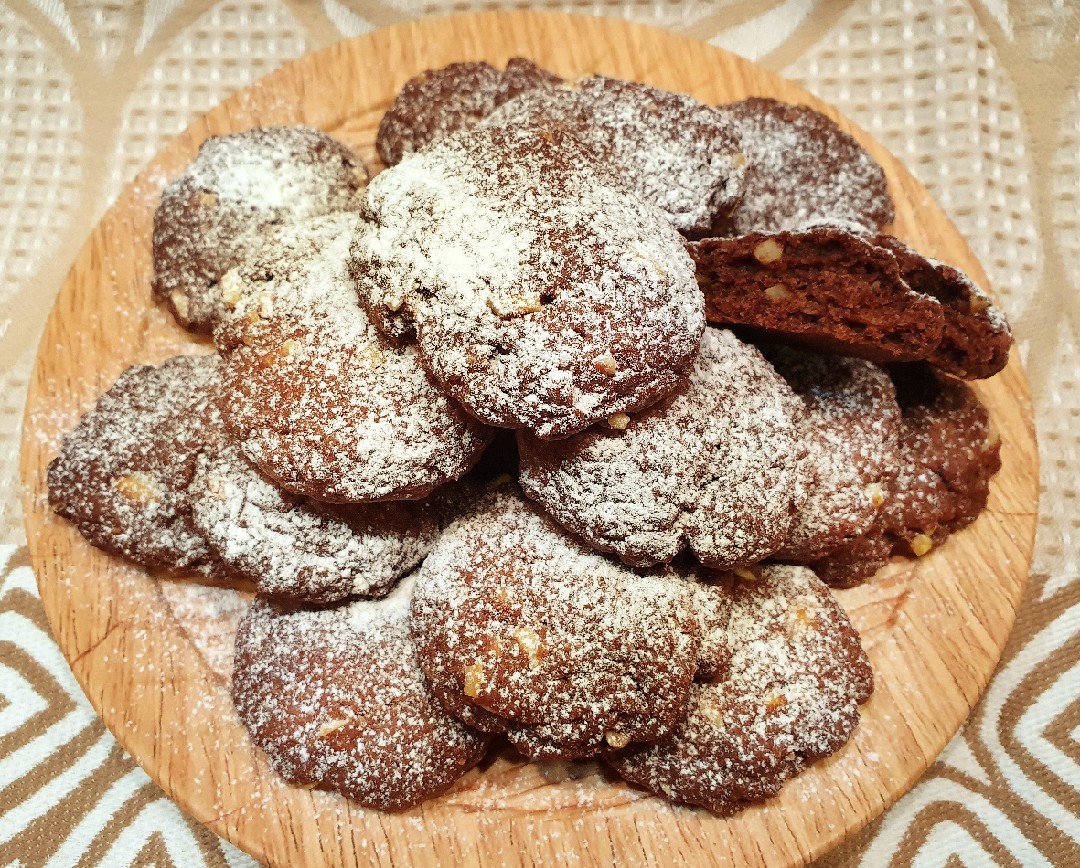 Знаменитое нью-йоркское печенье с шоколадом и орехами