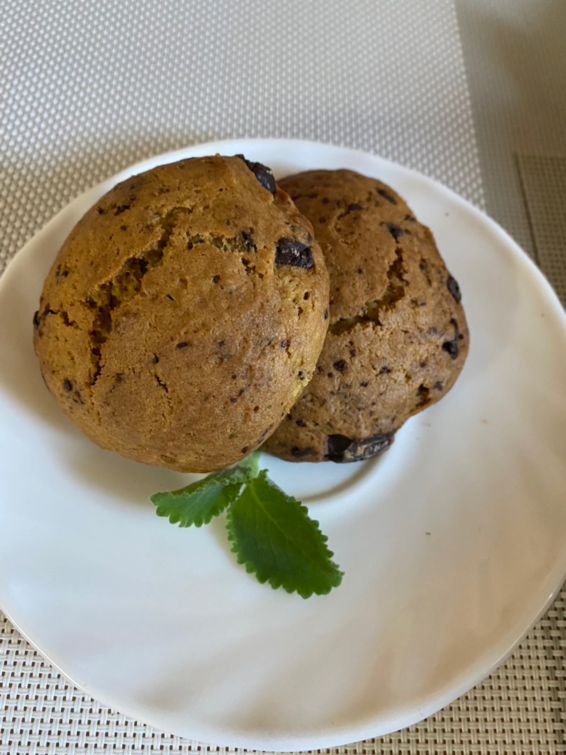 Пикантное печенье с мятой и шоколадной крошкой