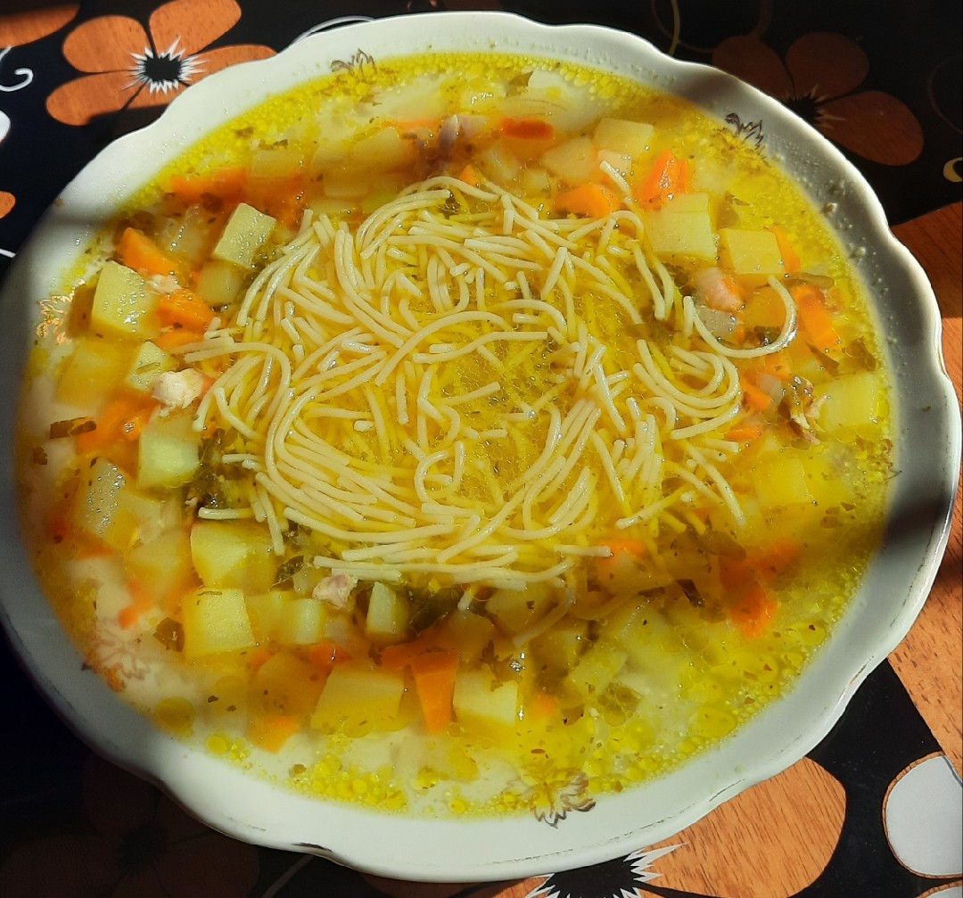 Как приготовить суп с макаронами и картошкой