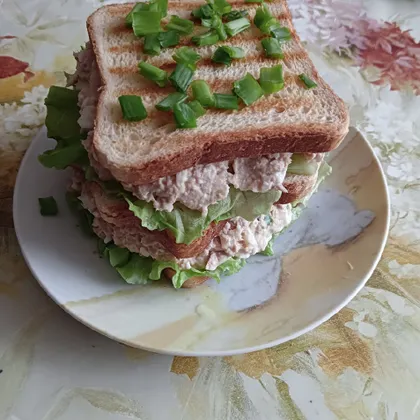 Бутербродики с тунцом