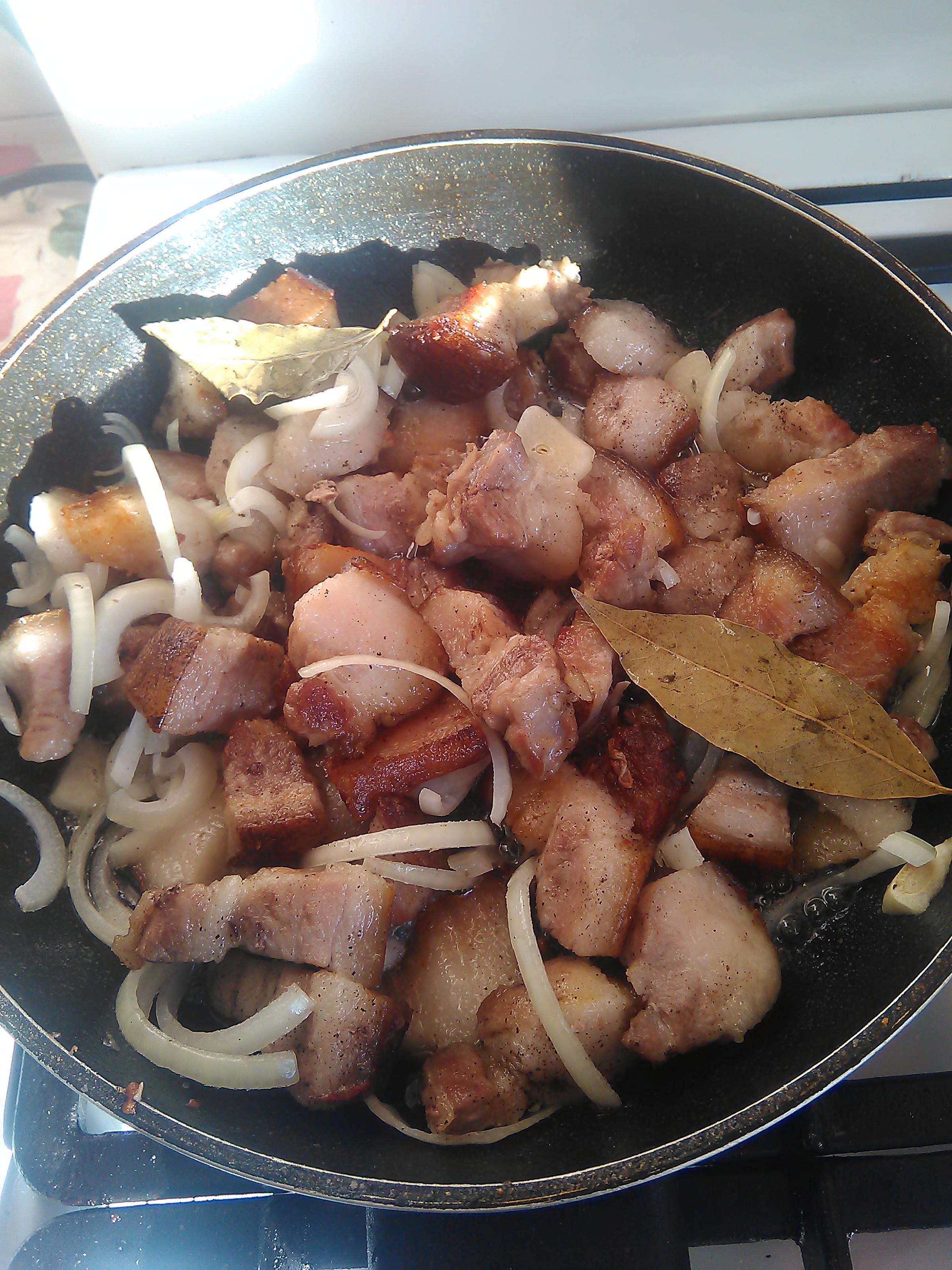 Как приготовить сало из свинины с чесноком в домашних условиях