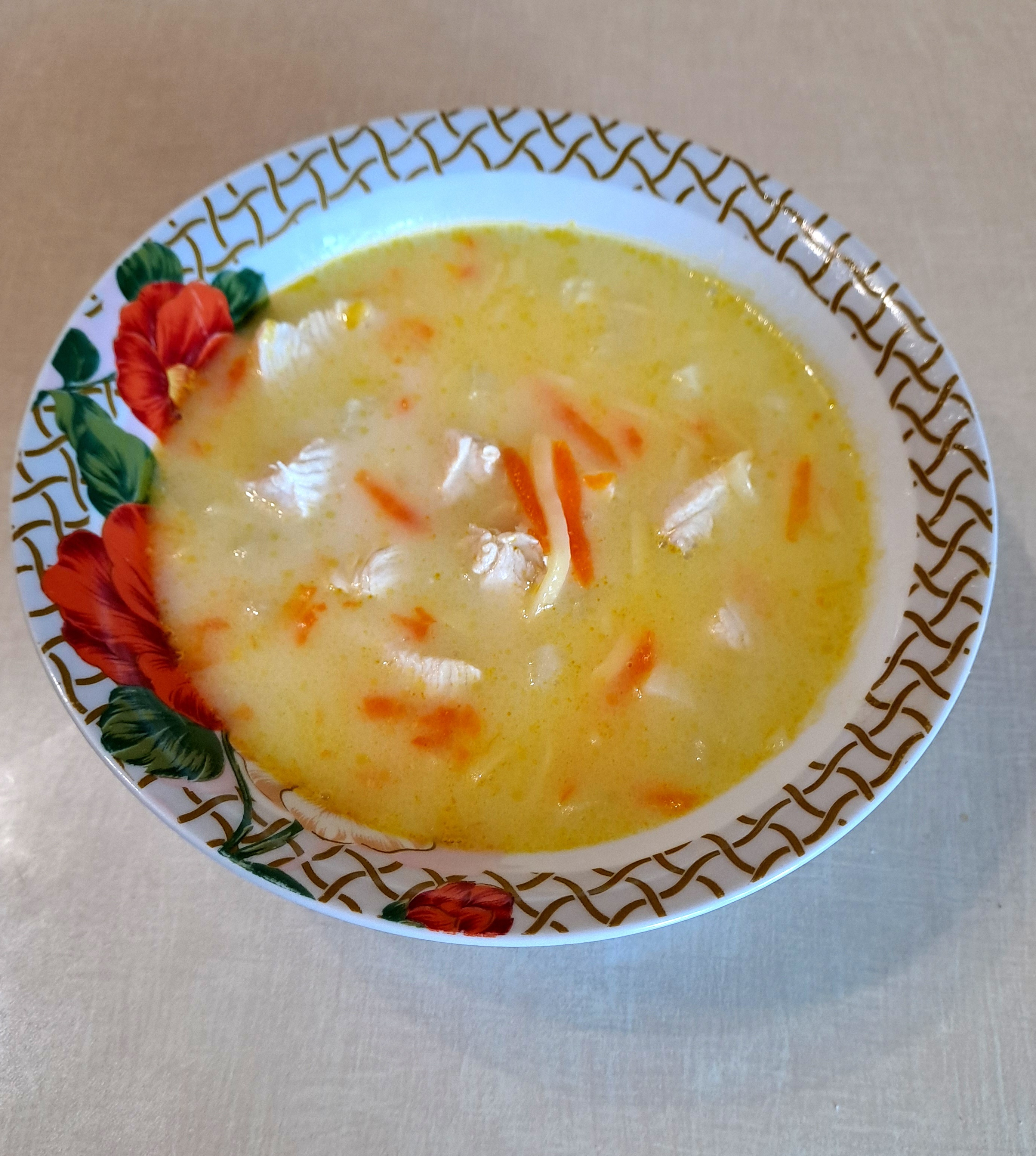 Куриный сырный суп