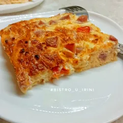 Яичная запеканка с сыром и ветчиной