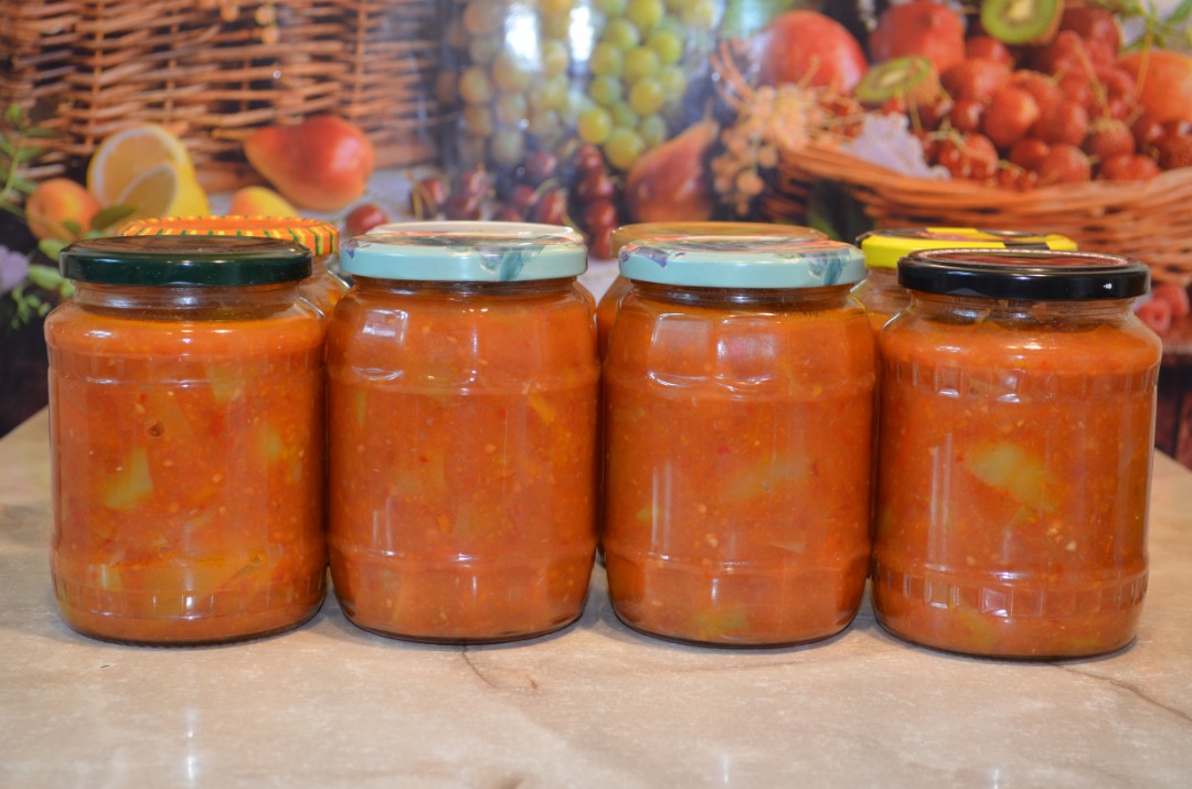 Сладкий перец в томатном соусе или лечо по-домашнему. 
 Заготовки на зиму!