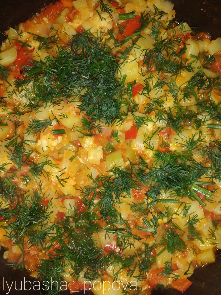 Овощное рагу из кабачков с картофелем
