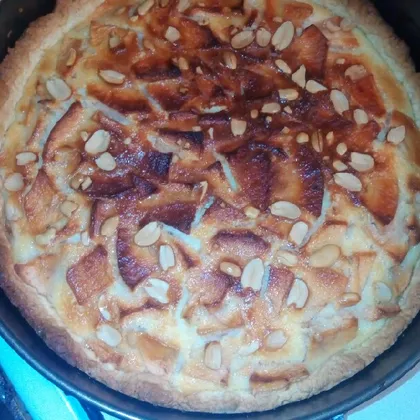 Яблочный пирог с орешками