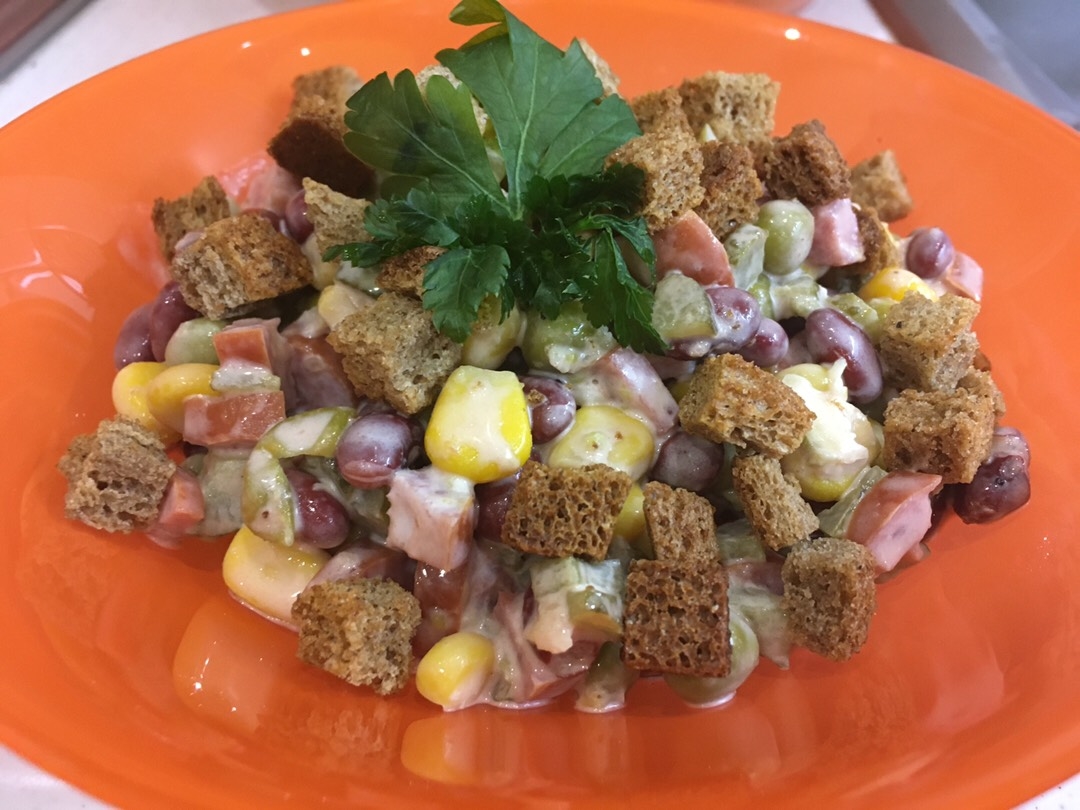 Вкусный салатик «Походный»